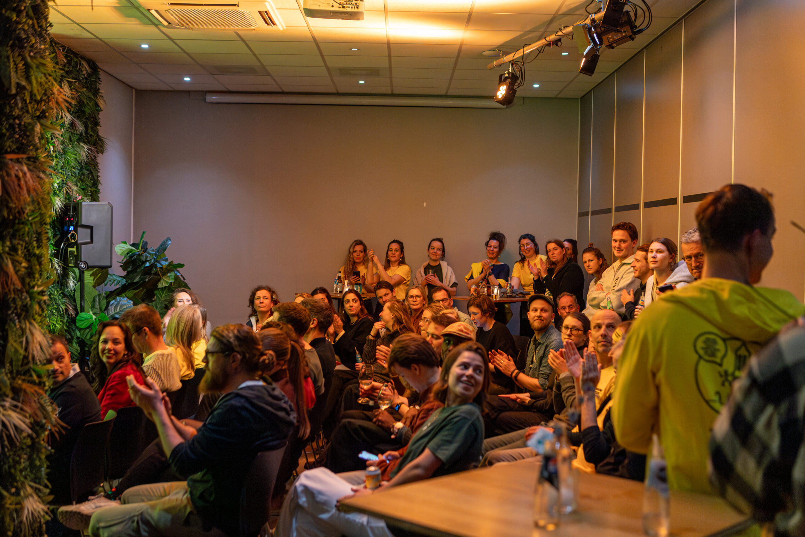 Awesome Utrecht pitchavond bij De Utrechter, eventlocatie, 10 februari 2026, Veronie Rouschop @fotograveer