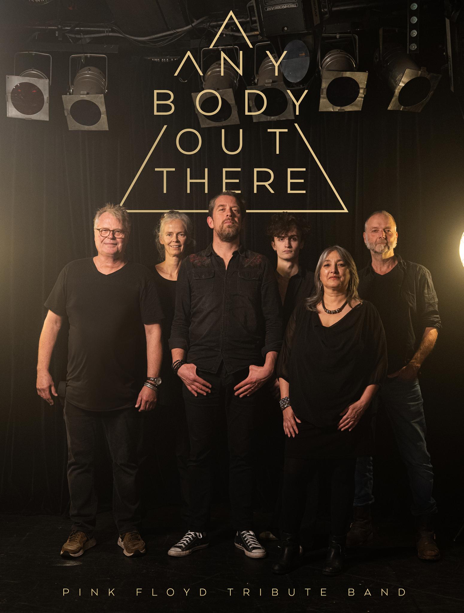Zondag 28 juni Gluren bij de Buren met Pinkfloyd Tribute band Anybody Out There