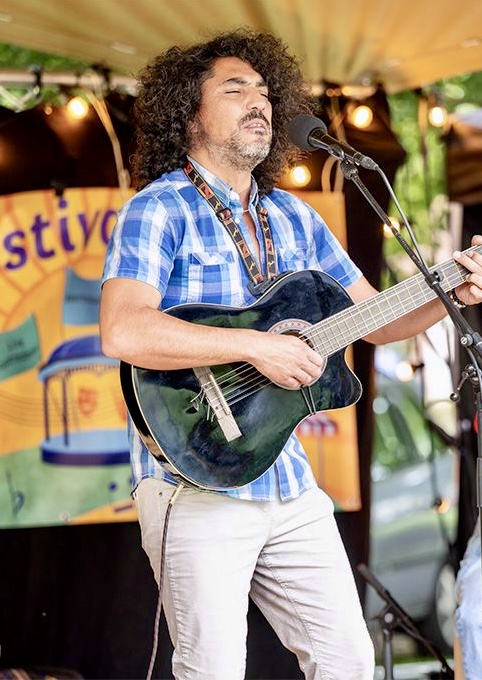 Deze zomer op zondag livemuziek bij De Utrechter. Abramusica live bij De Utrechter op zondag 19 juli, gratis zondagmiddagconcert in Utrecht