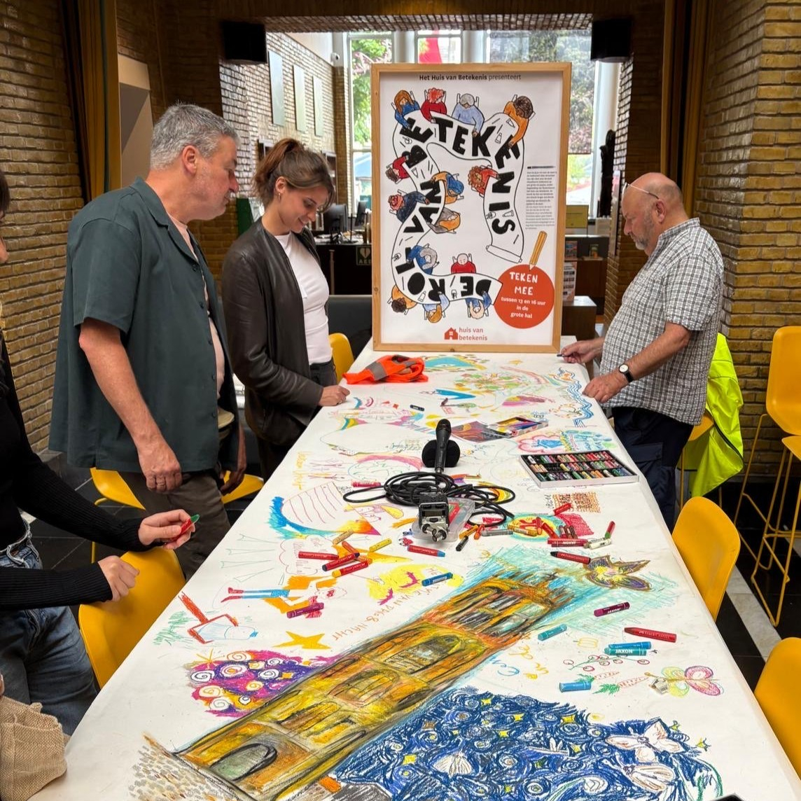 Het Huis van Betekenis is een Utrechtse artistieke community van illustratoren en ontwerpers die werkt aan maatschappelijke en culturele projecten